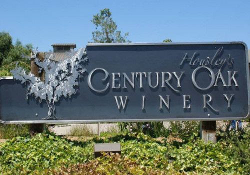 Wine Country Sign Smiths: The Fantastic Art of Signs by Van